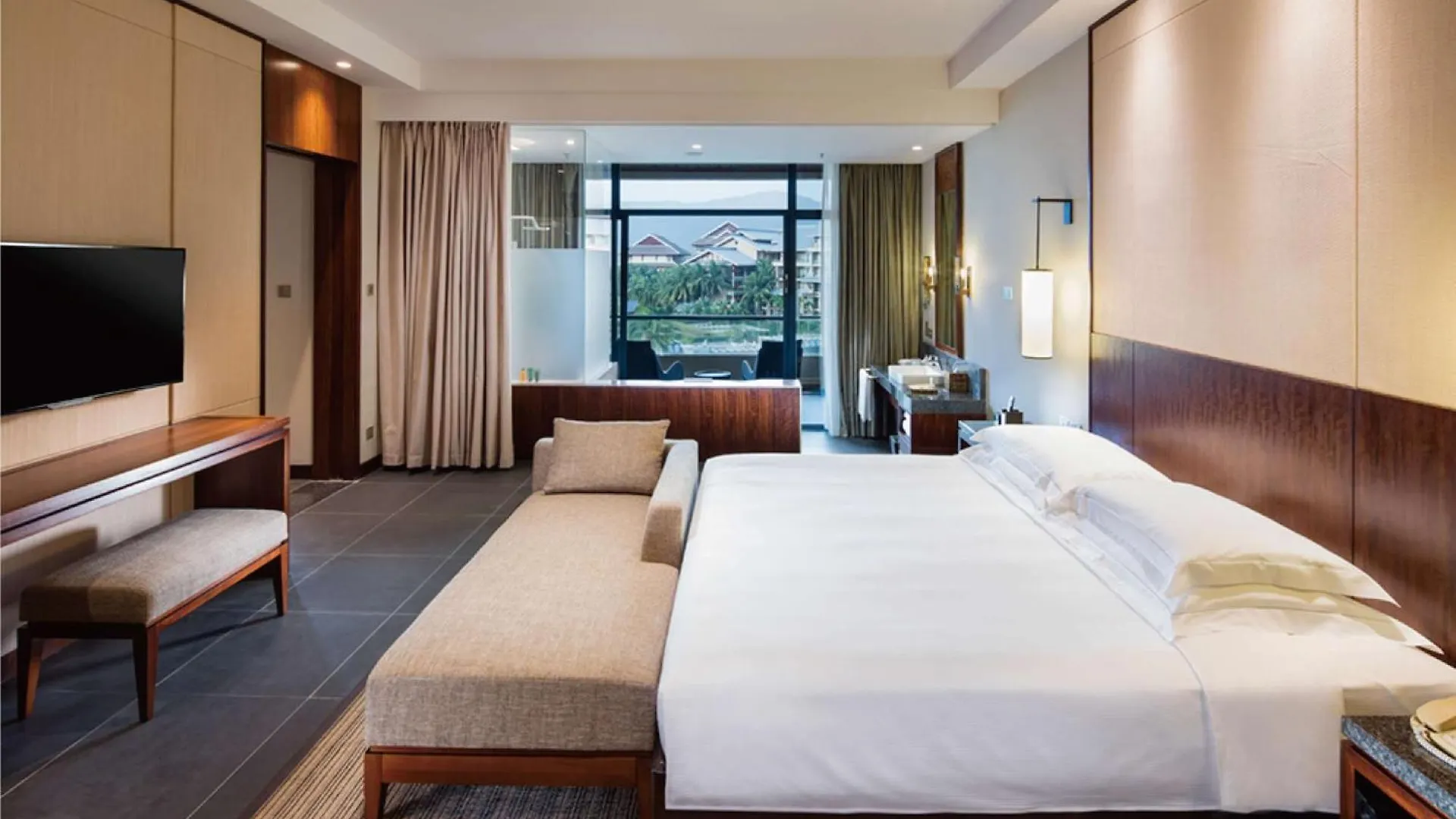 Hilton Sanya Yalong Bay Resort & Spa