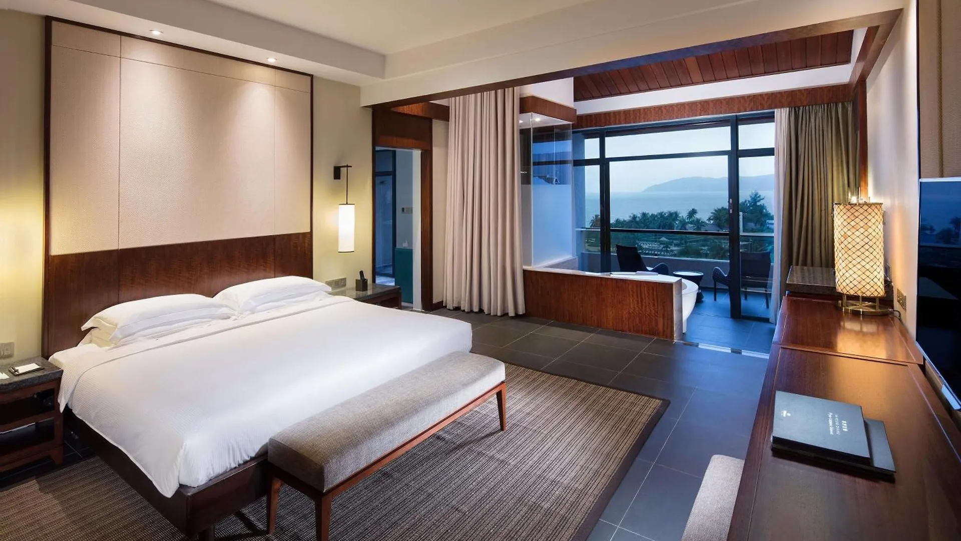 Hilton Sanya Yalong Bay Resort & Spa