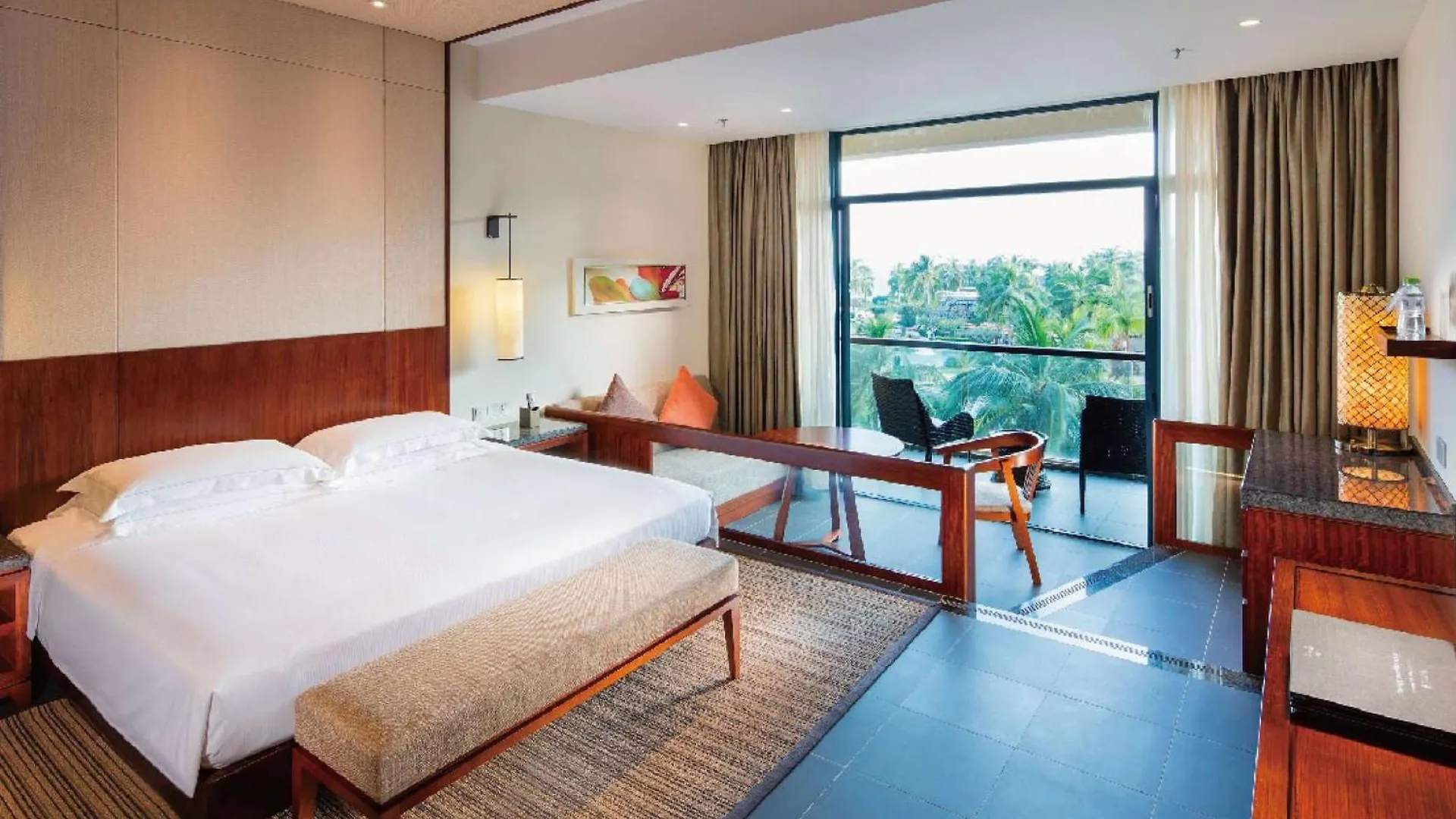 Hilton Sanya Yalong Bay Resort & Spa